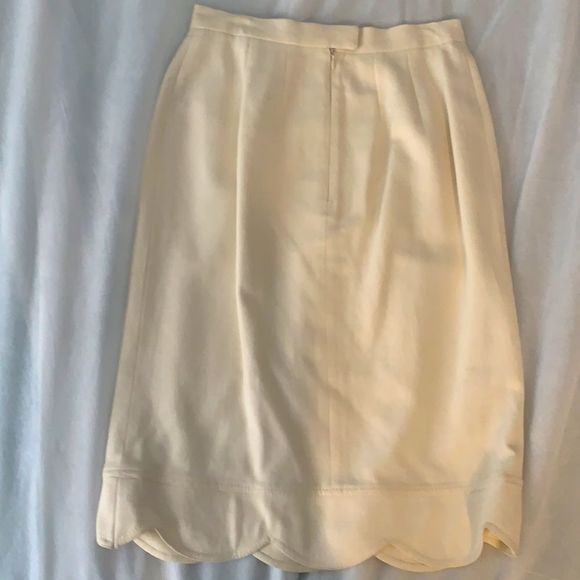 VINTAGE Skirt Suit | Cream with Cape like Jacket and A-line MIDI Skirt SIZE 38 - Picture 4 of 11
